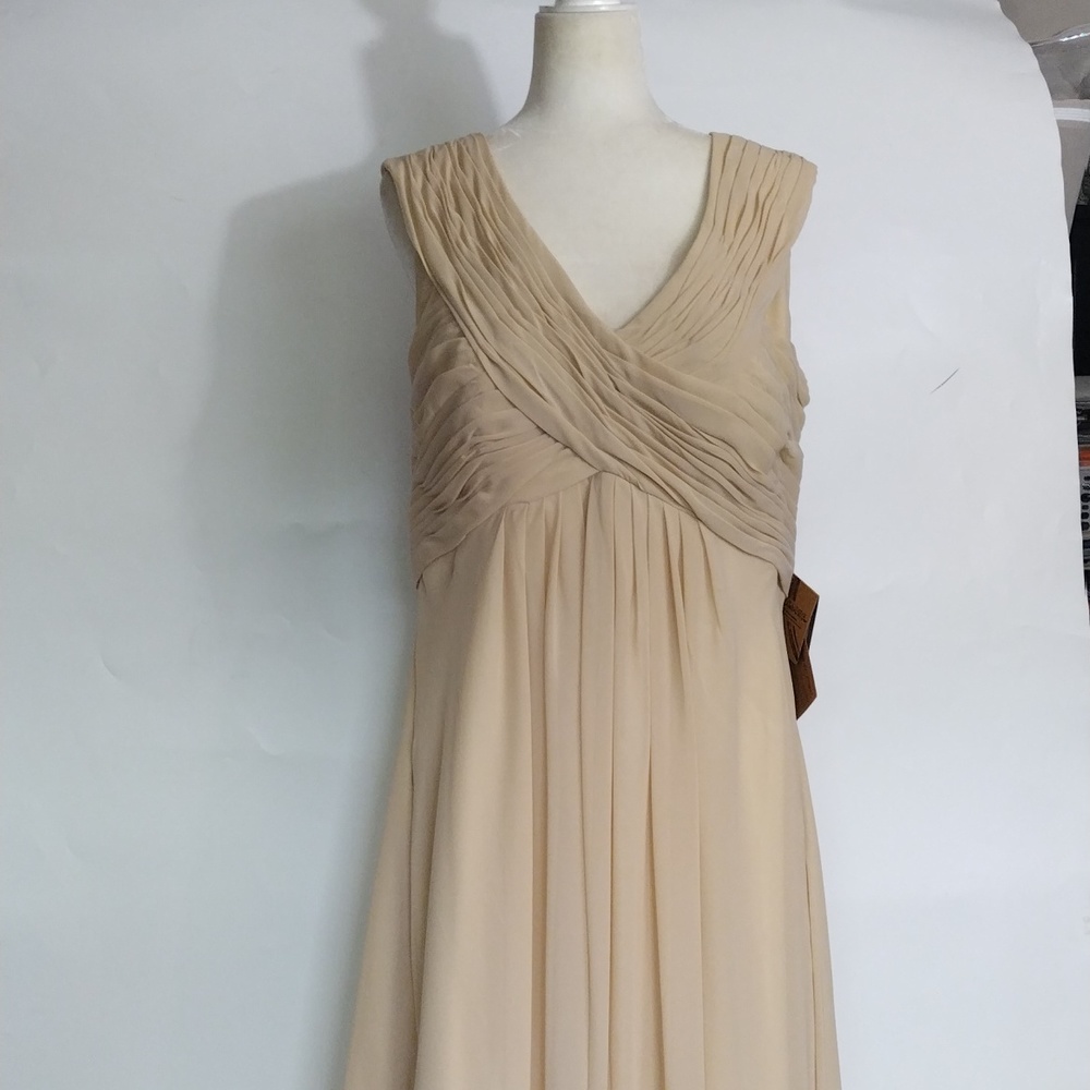FORMAL DRESS by Light In The Box - Picture 2 of 11